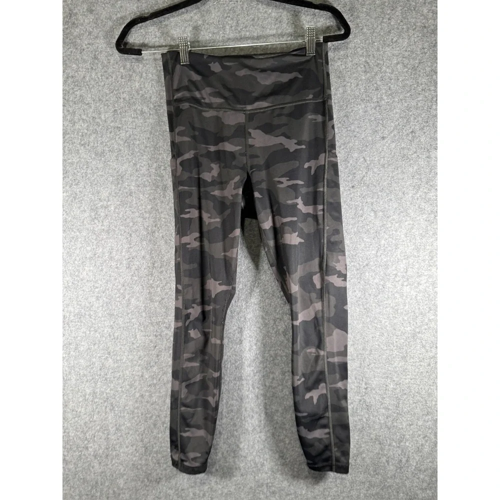 Athleta Ultimate Camo 7/8 Tight Black Camouflage Leggings‎ Pockets 531773 Small